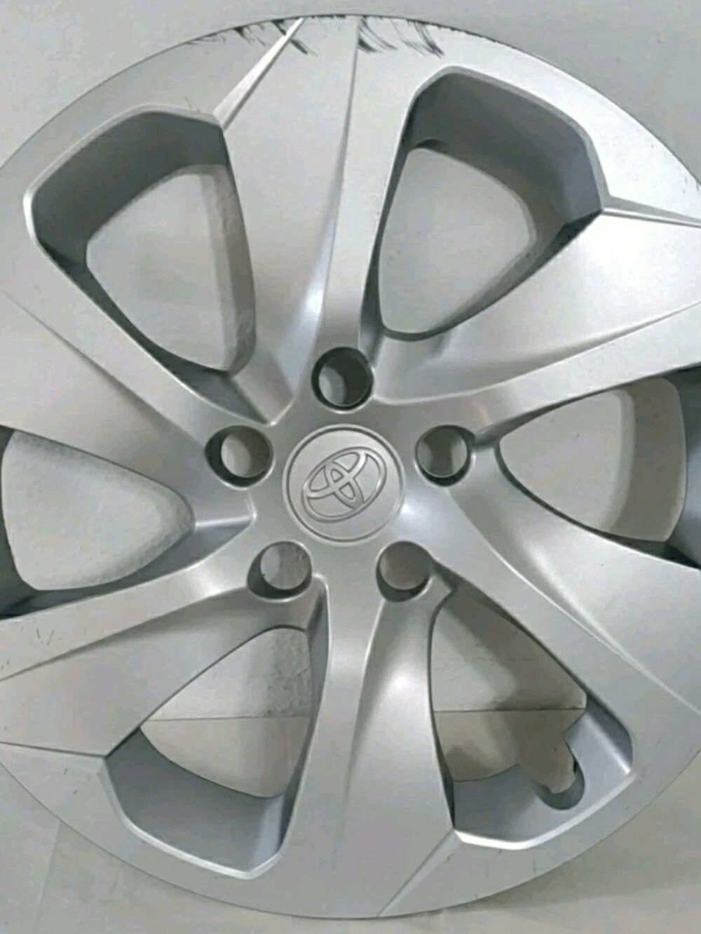 TOYOTA RAV 4 2019 -2025  Wheel Cover Hubcap  Number 42602-0R040 17" (Very Clean)